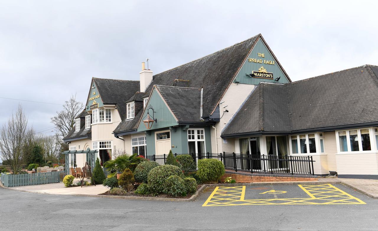 Spread Eagle, Gailey By Marston'S Inns Exteriér fotografie